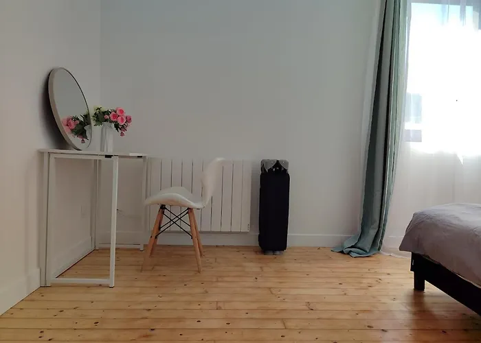 Entire - Centre - 36 Elena Hébergement de vacances