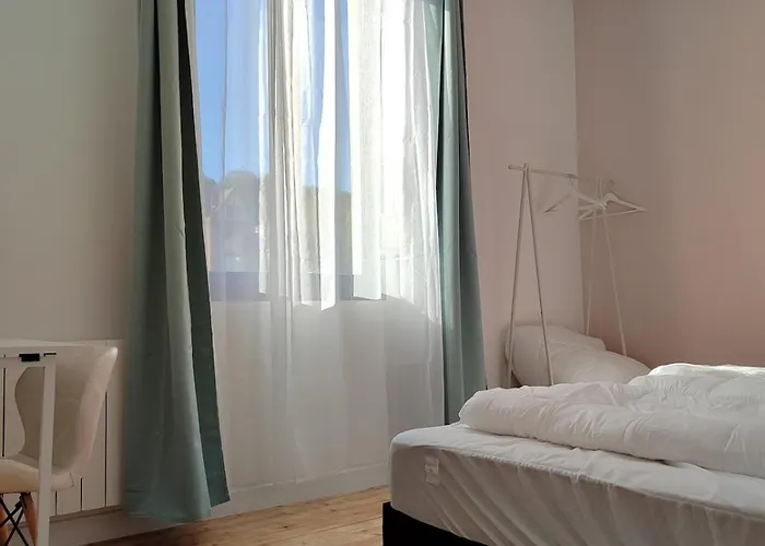 Entire - Centre - 36 Elena Hébergement de vacances *