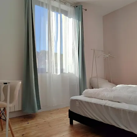 Entire - Centre - 36 Elena Hébergement de vacances *