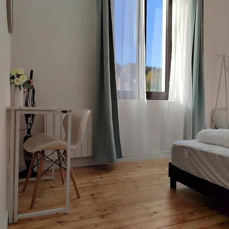 Entire - Centre - 36 Elena Hébergement de vacances *